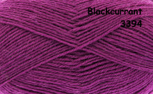 Load image into Gallery viewer, King cole Merino Blend 4Ply