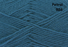 Load image into Gallery viewer, King cole Merino Blend 4Ply