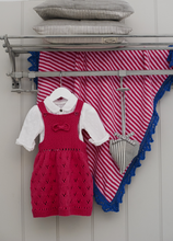 Load image into Gallery viewer, King Cole Baby Book 8