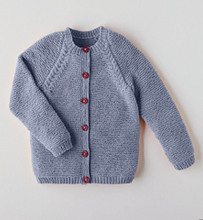 Load image into Gallery viewer, Sirdar Pattern 2530: Cardigan