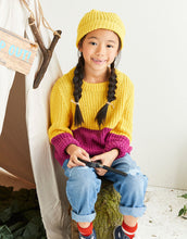 Load image into Gallery viewer, Sirdar Pattern 2589: Jumpers and Hat