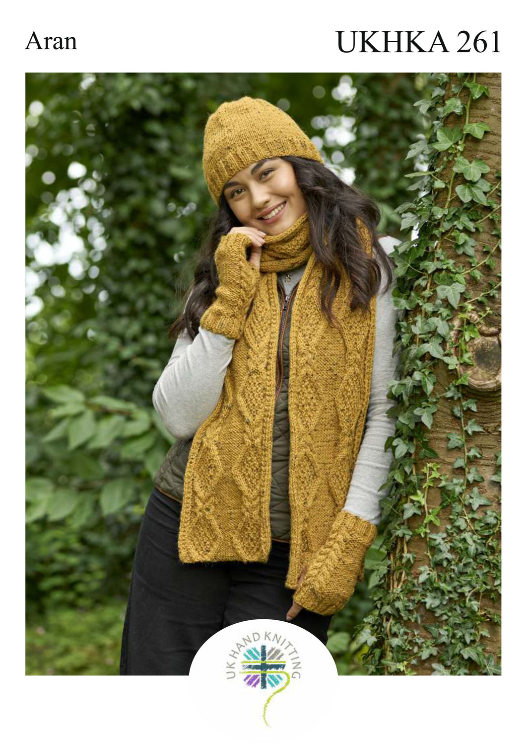 UKHKA Pattern 261:  Scarf, Aran Accessory Set