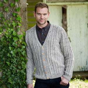 Stylecraft Pattern 9341: Sweater and Cardigan