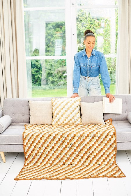 Stylecraft pattern 9937: Crochet Blankets & Cushions in Super chunky (digital download)
