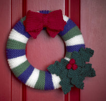 Load image into Gallery viewer, Favourite Christmas Knits Book 1
